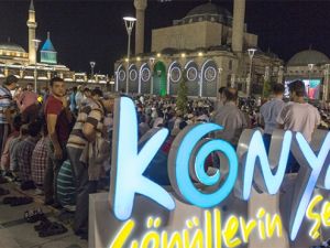 Konya'da Kadir Gecesi