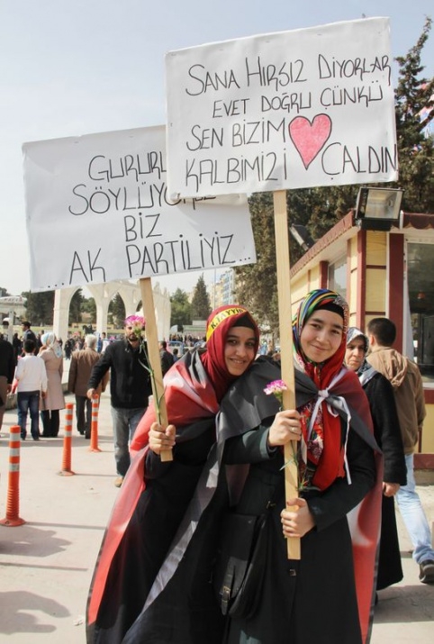 Erdoğan'ın Urfa Mitinginde İlginç Kareler 33