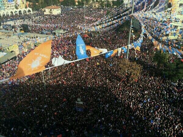Erdoğan'ın Urfa Mitinginde İlginç Kareler 5