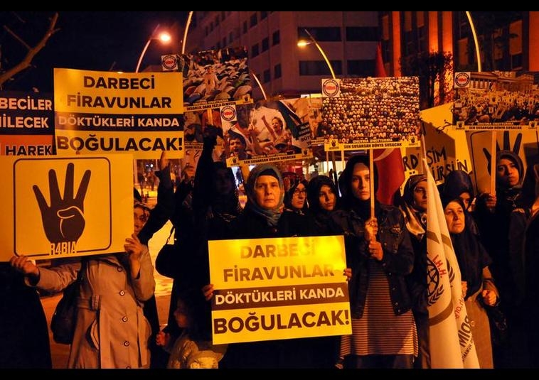 Türkiye Mısır İçin Ayakta 11