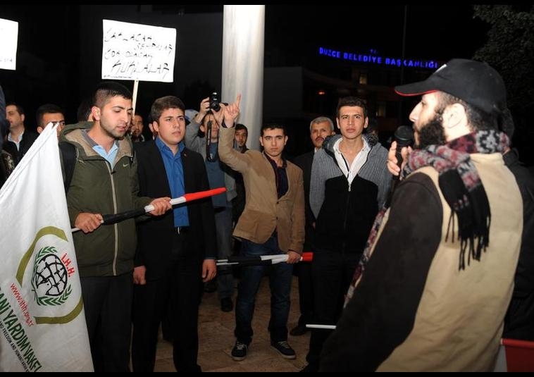 Türkiye Mısır İçin Ayakta 17