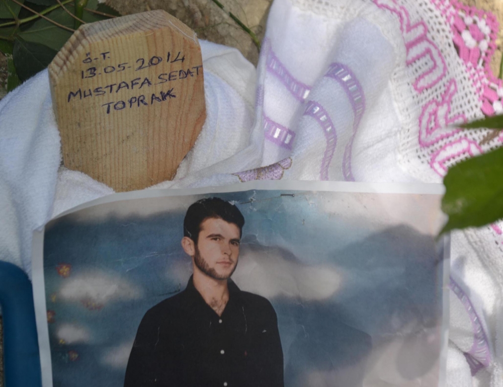 11 İşçi Toprağa Verildi 16