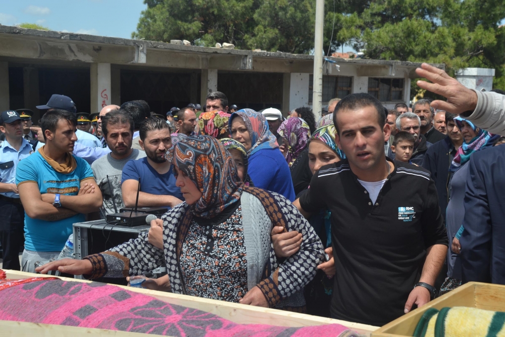 11 İşçi Toprağa Verildi 23