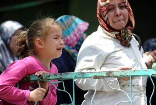 11 İşçi Toprağa Verildi 44