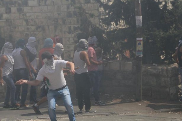 Doğu Kudüs'de Siyonistlerle Çatışma 12