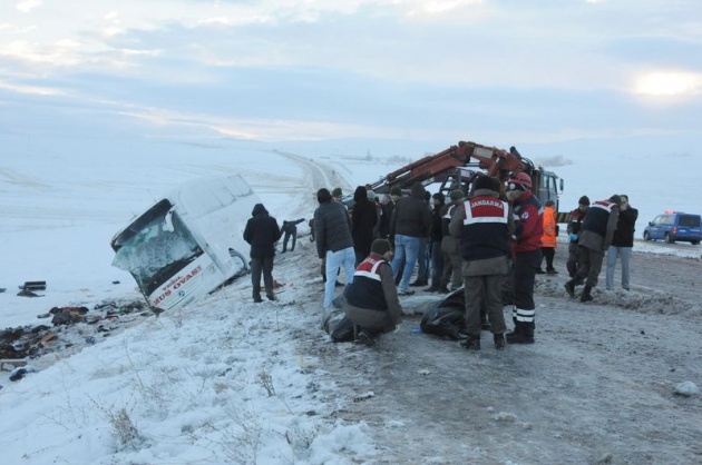 Kayseri'de Katliam Gibi Kaza: 21 Ölü 12