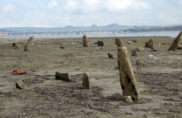 Baraj Suyu Çekilince Ortaya Çıktı 2
