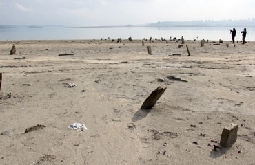 Baraj Suyu Çekilince Ortaya Çıktı 5