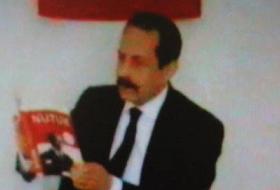 Çete Reisi Ceza Evinde Nutuk Okuyor