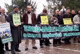 Başörtüsü Siyasi Bir Simgedir! (FOTO)