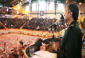 "İran Ordusu Gücünü İmandan Alıyor"