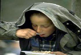 Fransa'da 100 Bin Kişi Sokakta Yaşıyor