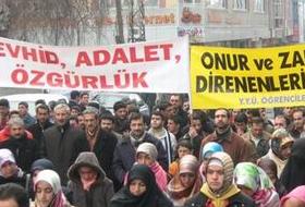 Van'da 76. Başörtüsü Eylemi