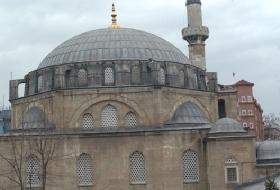 Kocaeli'de Camiyi Yakma Girişimi