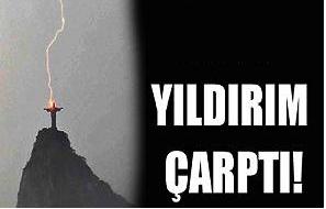 Sözde İsa Heykeline Yıldırım Düştü