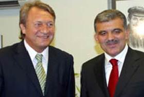 Sezer'den Gül'e 'Geri Gönder' Çağrısı