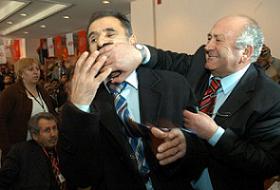 CHP'de parmak koparan kavga