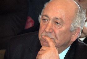 Baykal'ı Avukatı da Terk Etti