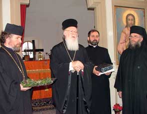 Patrikhanede Savaş Var