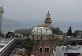 İsrail, Camiyi Depoya Çeviriyor