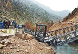 Iraklılar Köprülerin Parasını İstiyor