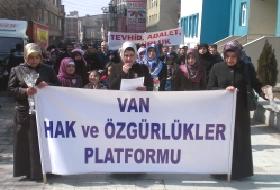 Van'da 80. Başörtüsü Platformu