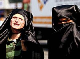 Sahte protestocuları CHP finanse etmiş