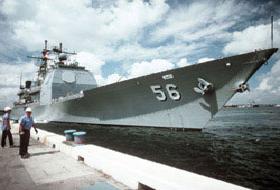 ABD askeri gemisi Marmaris'e geldi