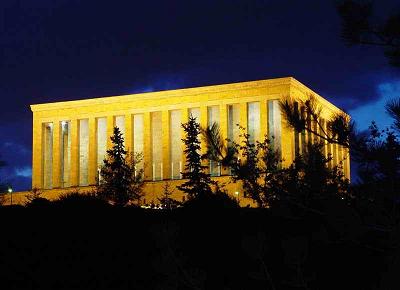 Atatürk'ü peygamber ilan edenlere atfen