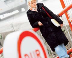 Yasak Devam Ediyor, FARKINDA MISINIZ!