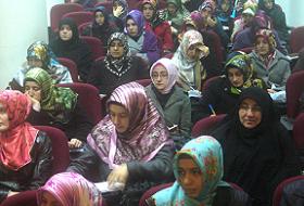 "Başörtüsü yasağı ayıp ve kayıptır"