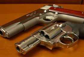 Lüks araçta esrarengiz 50 tabanca