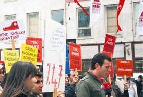 AKP'ye Savunma Yapma Çağrısı