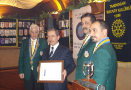 Abdullatif Şener'e Rotaryen Ödülü