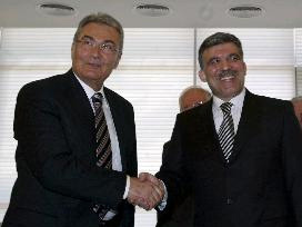 Gül, Baykal'a Kaos Uyarısı Yapmış