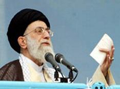 Hamaney, İmam Ali r.a-nin yas merasiminde(Foto)