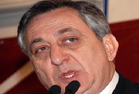 Başbakan darbeyle korkutuyor