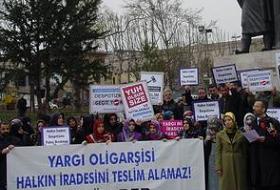 Kapatma Davası Protesto Edildi (FOTO)