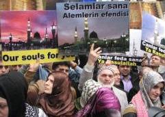 'Fitna' Taksim'de Protesto Edildi (Video)