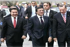 Askerden Barroso'ya İnce Mesaj