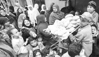 Ekmek Aslanın Ağzında