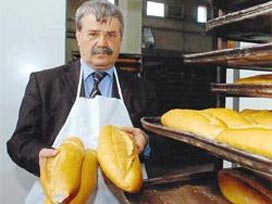 Halka bedava su veren başkana dava