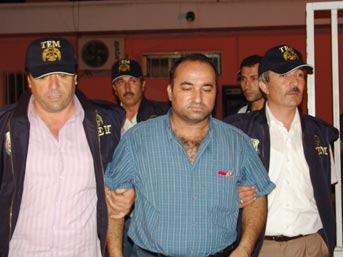 Devletin arşivi Ergenekon yazarında