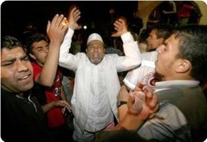 Halk Volkan Gibi Patlayacak