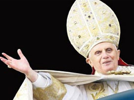 Papa’dan ‘Nazi’ itirafı