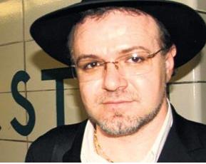 Veli Küçük 8 Numaradır