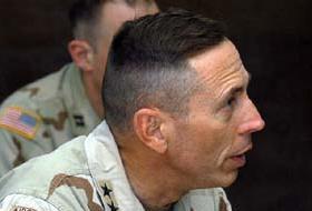 Petraeus yerine 'Çuvalcı General' geliyor