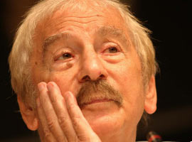 İ. Selçuk Kendi Yazarına da Kastedmiş