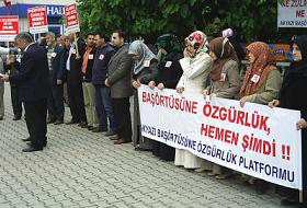 Akyazı'da 64. Başörtüsü Eylemi