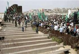 Binlerce Filistinli Sokaklara Çıktı